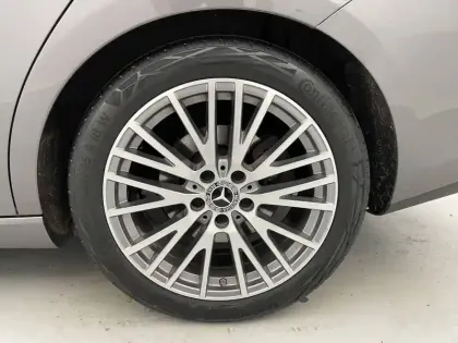 Photo 16 Mercedes CLA  Shooting Brake 180 d 8G-DCT
