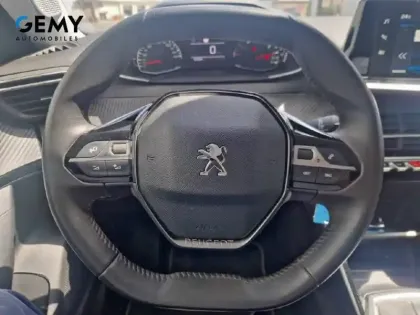 Photo 17 Peugeot 2008  PureTech 100 S&S BVM6