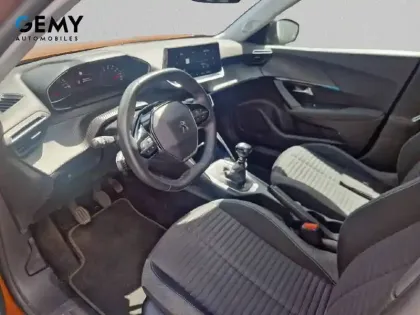 Photo 8 Peugeot 2008  PureTech 100 S&S BVM6
