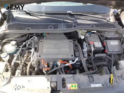 Photo 14 Peugeot 208  Electrique 50 kWh 136ch