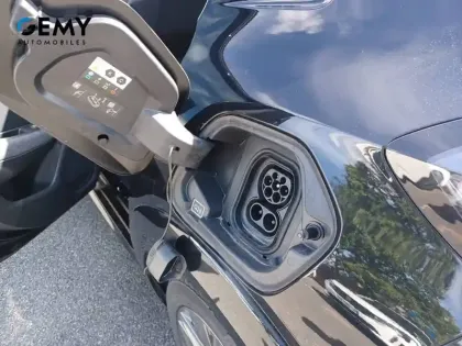Photo 11 Peugeot 208  Electrique 50 kWh 136ch