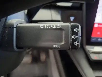 Photo 38 Renault Megane  E-Tech EV60 130ch super charge