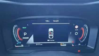Photo 19 Nissan Juke  HYBRID 143
