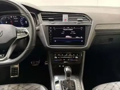 Photo 9 Volkswagen Tiguan 2.0 TDI 150ch DSG7 R-Line