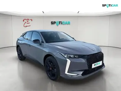 Photo 23 DS DS 4  E-TENSE 225ch Performance Line +