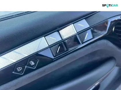 Photo 13 DS DS 4  E-TENSE 225ch Performance Line +