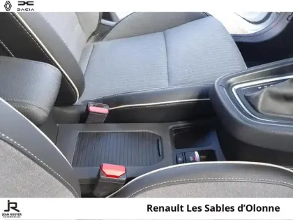 Photo 14 Renault Clio  1.6 E-Tech 145ch full hybrid Techno