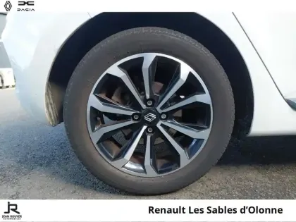 Photo 7 Renault Clio  1.6 E-Tech 145ch full hybrid Techno