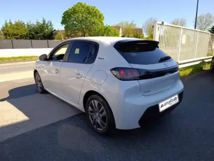 Photo 6 Peugeot 208  1.5 BlueHDi 100ch S&S Style