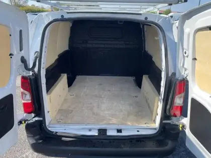 Photo 9 Opel Combo  Cargo M 650kg BlueHDi 100ch S&S