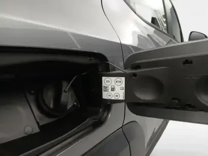 Photo 24 Dacia Duster  1.8 hybrid 155ch Expression