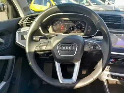 Photo 12 Audi Q3  35 TFSI 150ch Avus S tronic 7