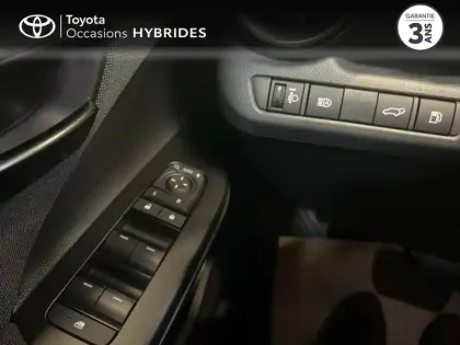 Photo 13 Toyota C-HR  1.8 Hybride 140ch Graphic MY26