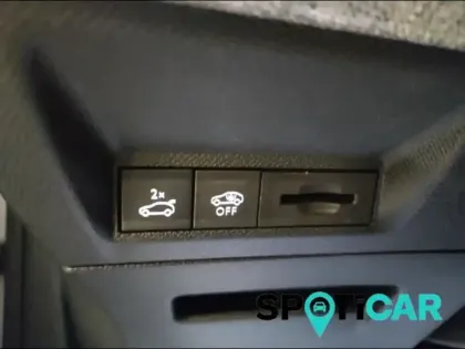 Photo 14 Peugeot 3008  Electrique 210ch Batterie 73 kWh GT
