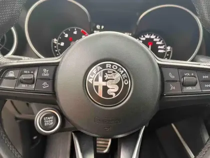 Photo 11 Alfa Romeo Stelvio  2.2 Diesel 160ch Super AT8 MY22