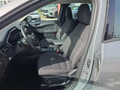 Photo 9 Ford Kuga  2.5 Duratec 190ch FHEV Titanium BVA i-AWD 4X4