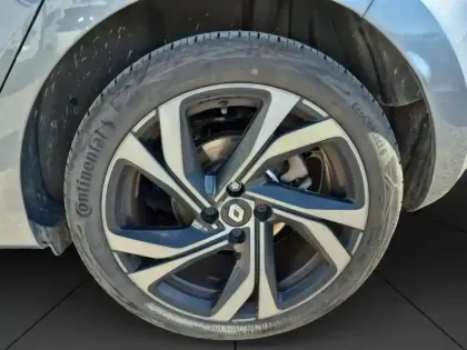Photo 14 Renault Clio  1.6 E-Tech hybride 145ch Engineered