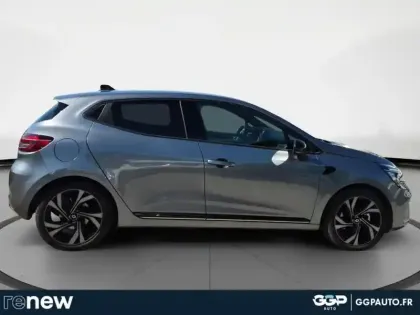 Photo 5 Renault Clio  1.6 E-Tech hybride 145ch Engineered