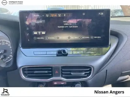 Photo 14 Nissan Juke  1.6 Hybrid 143ch Business Edition