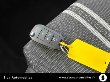 Photo 24 Opel Corsa  1.2 Turbo 100 ch