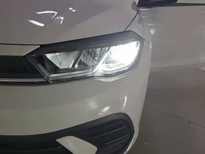 Photo 15 Volkswagen Polo  1.0 TSI 95 S&S DSG7