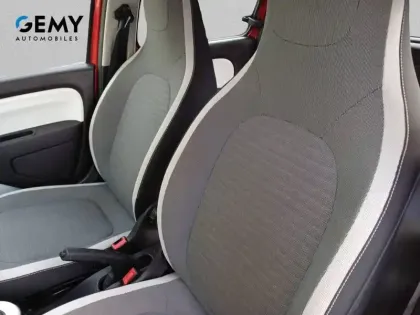 Photo 8 Renault Twingo  III E-Tech