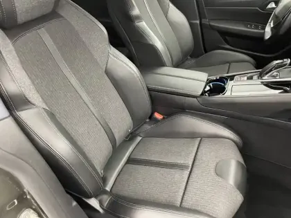 Photo 26 Peugeot 508  Hybrid 225 e-EAT8