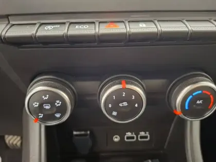 Photo 46 Renault Captur  TCe 100 GPL