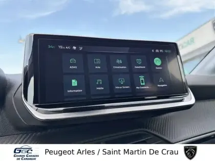 Photo 21 Peugeot 208  PureTech 100 S&S BVM6