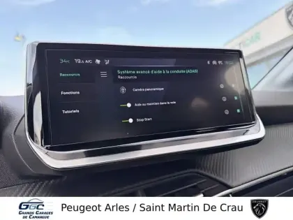 Photo 22 Peugeot 208  PureTech 100 S&S BVM6