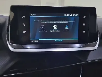 Photo 23 Peugeot 2008  PureTech 100 S&S BVM6