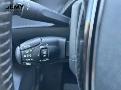 Photo 15 Peugeot 208  Electrique 50 kWh 136ch