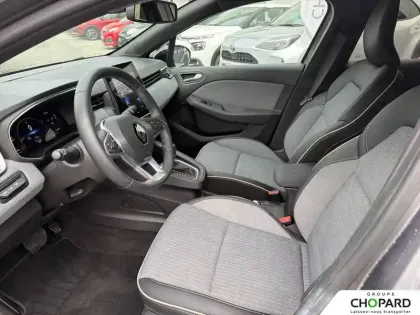 Photo 9 Renault Clio  E-Tech full hybrid 145