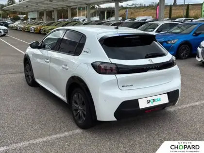 Photo 32 Peugeot 208  Electrique 50 kWh 136ch