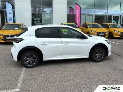 Photo 33 Peugeot 208  Electrique 50 kWh 136ch