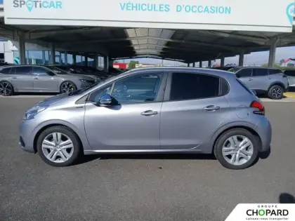 Photo 31 Peugeot 208  PureTech 82ch S&S BVM5 6.2 Evap