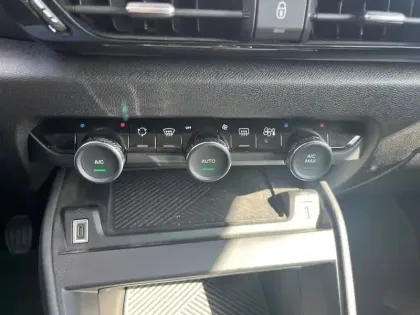 Photo 20 Citroën C4  PureTech 130 S&S BVM6