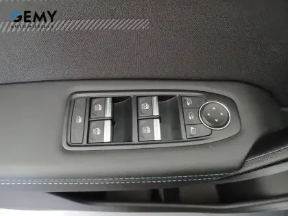 Photo 11 Renault Symbioz  E-Tech full hybrid 145