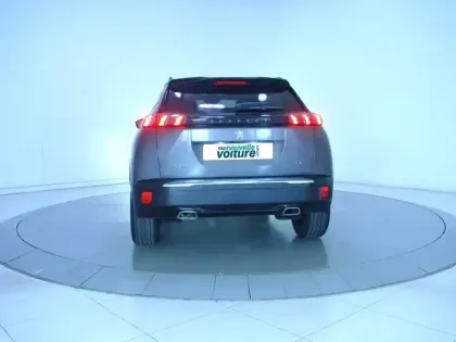 Photo 31 Peugeot 2008  PureTech 130 S&S EAT8
