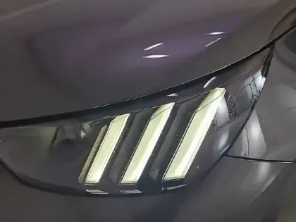 Photo 40 Peugeot 2008  PureTech 130 S&S EAT8