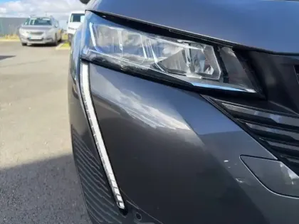 Photo 15 Peugeot 308  SW BlueHDi 130ch S&S EAT8