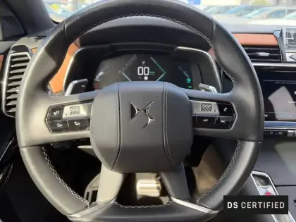 Photo 14 DS DS 7 DS7 Crossback Hybride E-Tense 300 EAT8 4x4