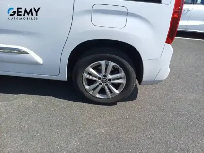 Photo 10 Toyota Proace  City Verso Medium 1.2L 110 VVT-i BVM6