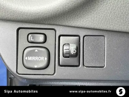 Photo 19 Toyota Yaris  110 VVT-i