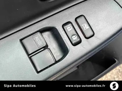 Photo 18 Toyota Yaris  110 VVT-i