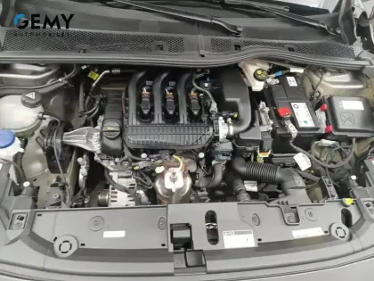 Photo 11 Peugeot 208  PureTech 75 S&S BVM5