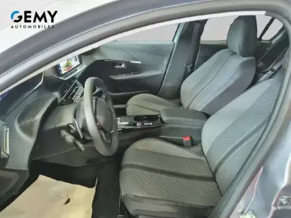 Photo 8 Peugeot 208  Hybrid 110 ch e-DCS6