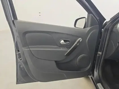 Photo 44 Dacia Sandero  dCi 90 Easy-R