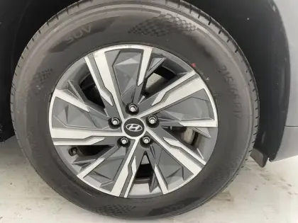 Photo 16 Hyundai Tucson  1.6 T-GDI 230 Hybrid BVA6