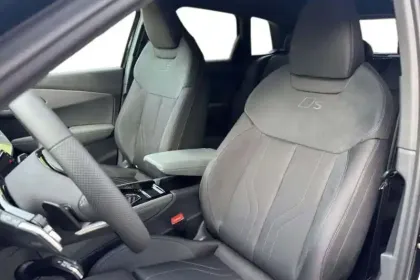 Photo 9 Audi Q3 E HYBRID 272 CH S tronic 6